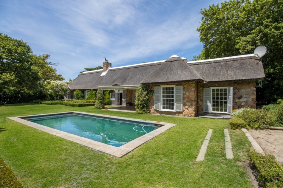 5 Bedroom Property for Sale in Constantia Western Cape